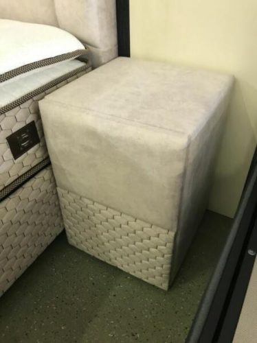 Magnesia kárpitozott éjjeliszekrény